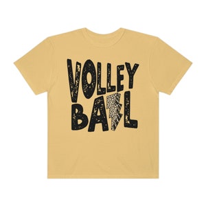 Volleyball Shirts Comfort Colors Tshirts Retro Volleyball T-Shirt Volleyball TShirt Game Day Tees Sports Team Volleyball Mama Mom Coach Gift Mustard