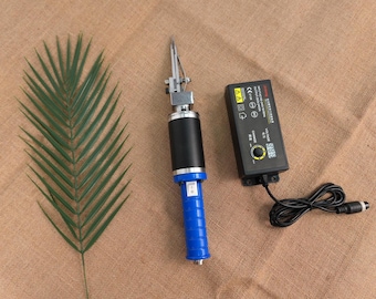 Rug Carving Scissors, Electric Carpet Carver Tool  for 3D Tufting Rug ,Professional Tufting Trimmer for Creative Rug Making