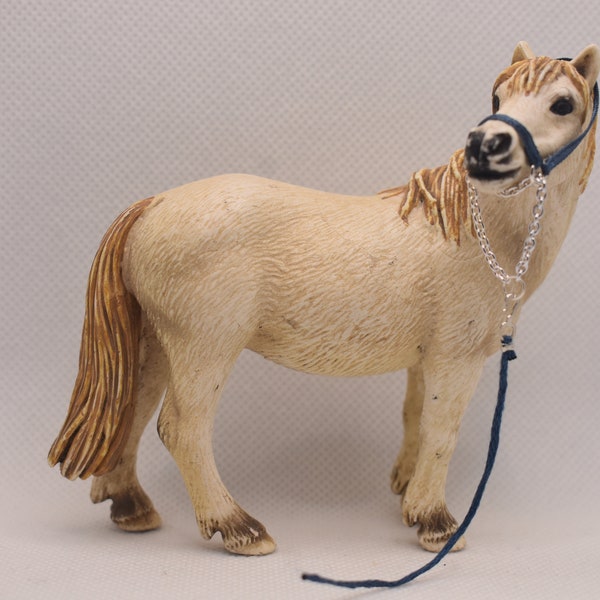 Retired Schleich Camargue mare + halter with chain - gift for children, horse gift, girls, children's birthday