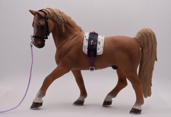 Schleich Lunging Set large Horse: Cavesson With Lunging Belt Pad