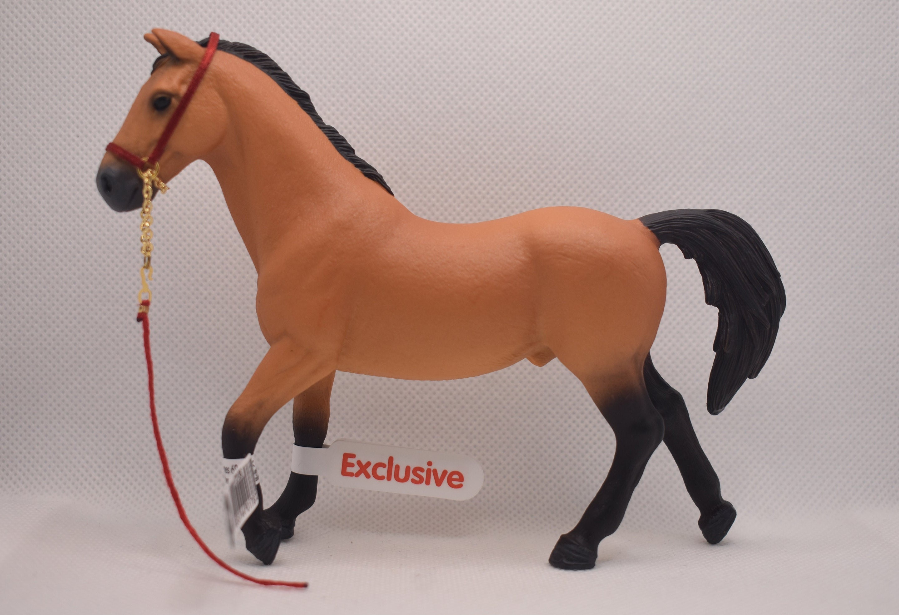 Retired Schleich Trakehner Stallion (EXCLUSIVE, MÜLLER) Halter - Main Image