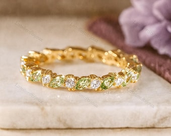 Vintage Peridot Wedding Band, 14k Solid Gold Ring, Cluster Marquise Peridot Diamond Ring,August Birthstone Ring,Stacking Band,Gift for Women