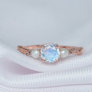 Rainbow Moonstone Pearl Ring 14k Rose Gold Engagement Ring  Delicate Women&#39;s Ring, 14k Rose Gold Ring, Moonstone Ring, Anniversary Gift