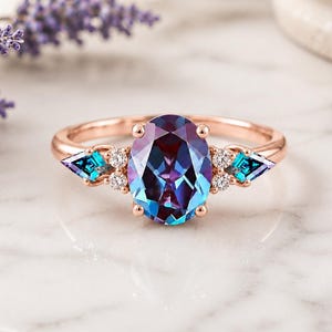 Oval Alexandrite Ring Solid Gold Ring Alexandrite Engagement Ring For Women, Promise Gold Ring, June Birthstone Ring, Anniversary Ring Gift