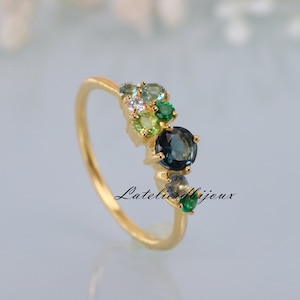 Teal Sapphire Cluster Ring, Multi Sapphire Ring, Cluster Engagement Ring, Green Sapphire Cluster Ring, Green Sapphire Engagement Ring, Gift