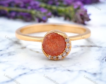 Anillo nupcial de piedra solar naranja Anillo estilo media luna Art Deco Joyería de mujeres Anillo de piedras preciosas redondas clásicas Anillo delicado de oro de 14 k Regalo para boda