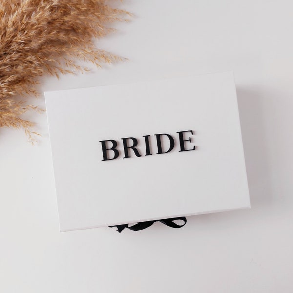 Gift box bride · Gift box bride with silk ribbon · Gift box for getting ready in the morning · JGA women · Team bride · 3D · Limited