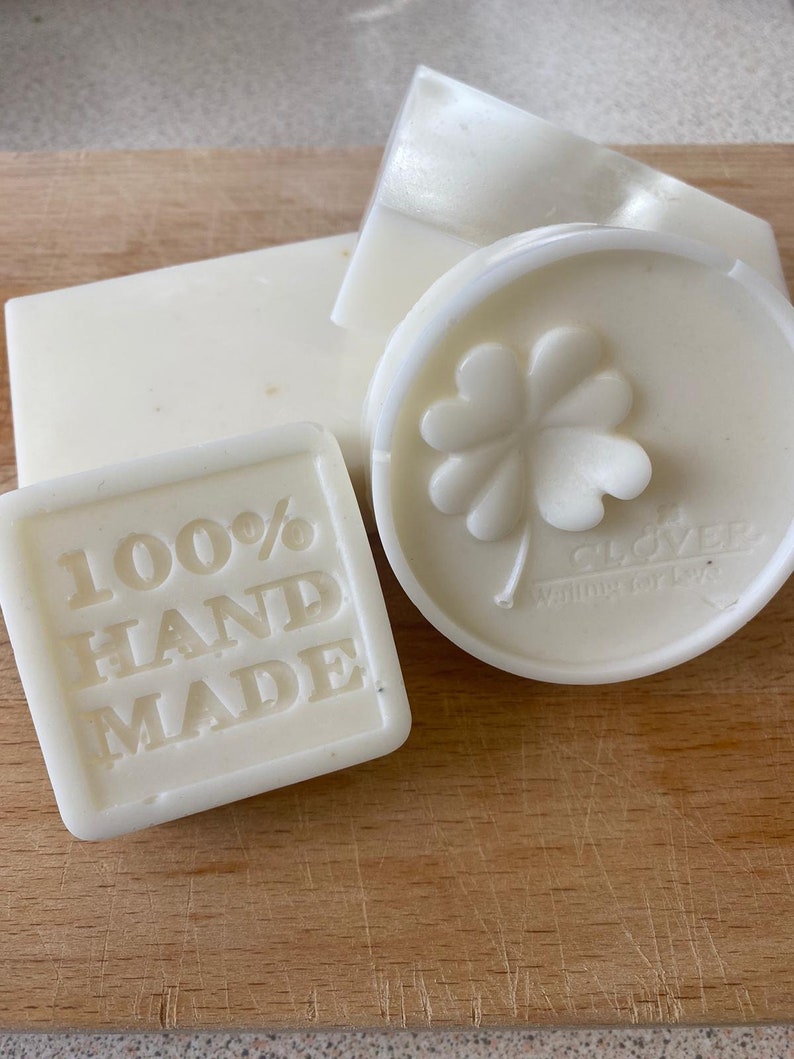 Pain de savon pour le corps à l'huile de noix de coco naturelle fait main - Livraison gratuite au Royaume-Uni image 5