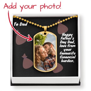 Regalo a papà :D og Tag Buyer Upload Collana, divertente biglietto per la festa del papà - Amore dalla tua carta di onere finanziario preferita, ciondolo personalizzato