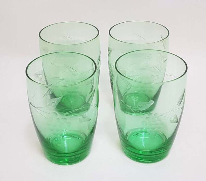 Set of 4 Green Depression Glass Tumblers Etched Grape Design Etsy