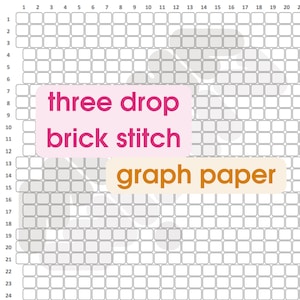Op de afbeelding: Een raster van kleine grijze en witte vierkanten, vergelijkbaar met ruitjespapier, met de tekst "three drop brick stitch" in roze en "graph paper" in oranje. Geschikt voor knutsel- of ontwerpprojecten.
