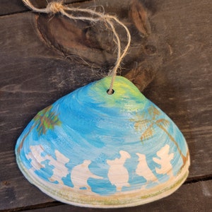 GD Inspired Playing in the Sand Seashell