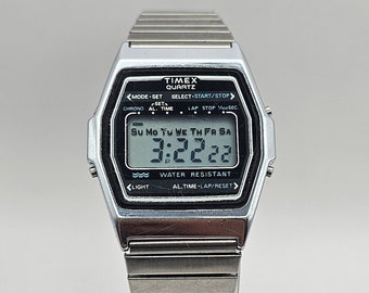 Preowned  Vintage Ultra Rare Timex Digital Chrono Timer Quartz Watch in good Cosmetic and Great Working Condition!!! Gift for him/her!