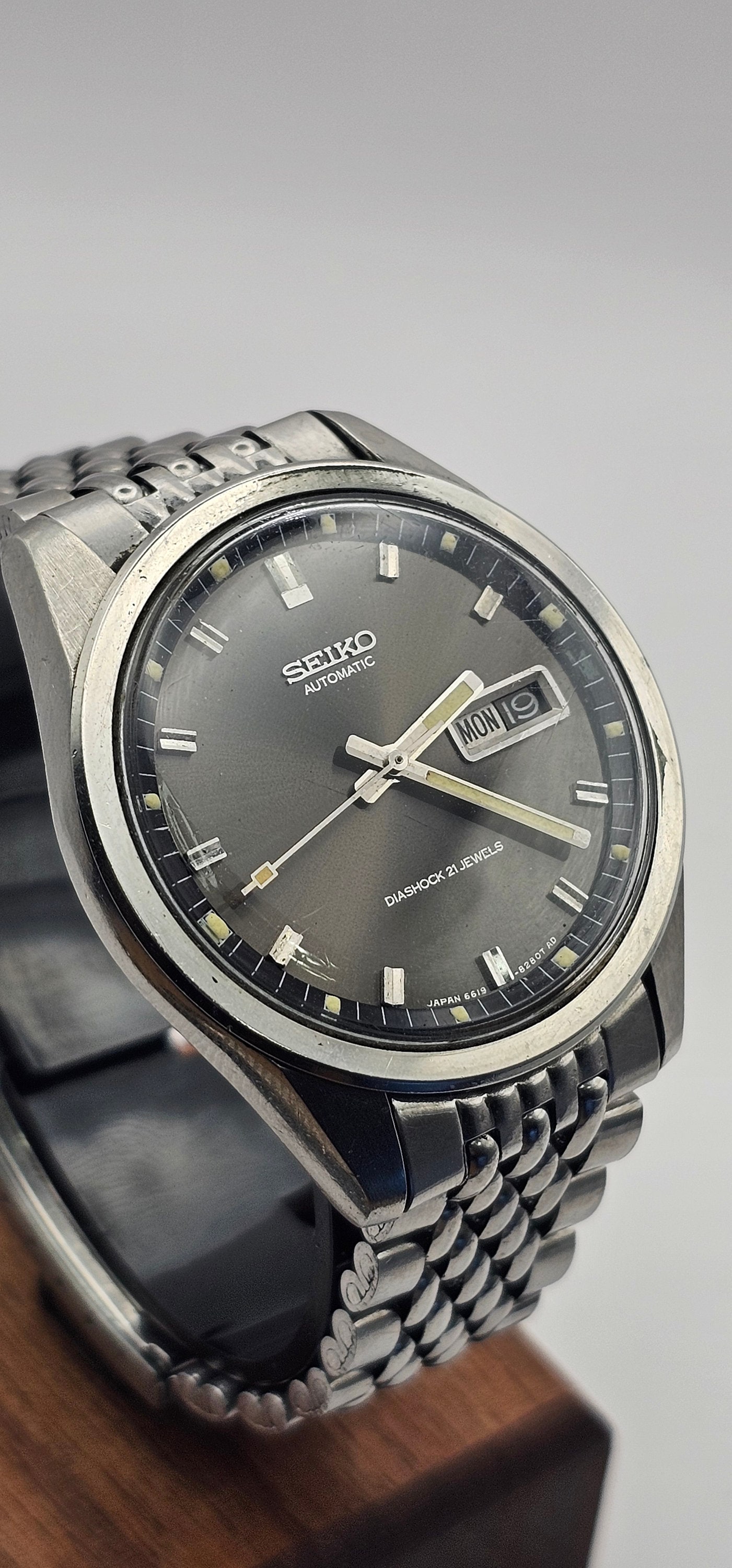 Vintage and Rare Seiko 5 JDM Sportmatic Diashock 21 Jewels 6619