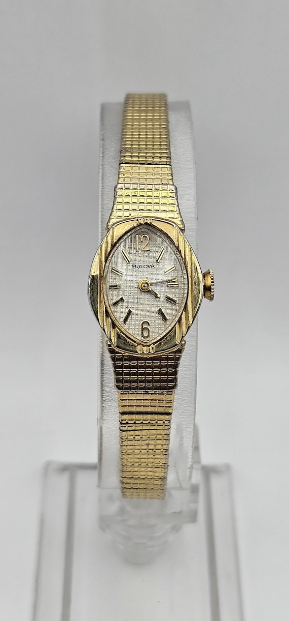 Beautiful Vintage Bulova N5 Working Ladies Watch, Gold Tone