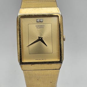 Beautiful Seiko Vintage Seiko Tank Quartz - 7430-5540 Mens Watch
