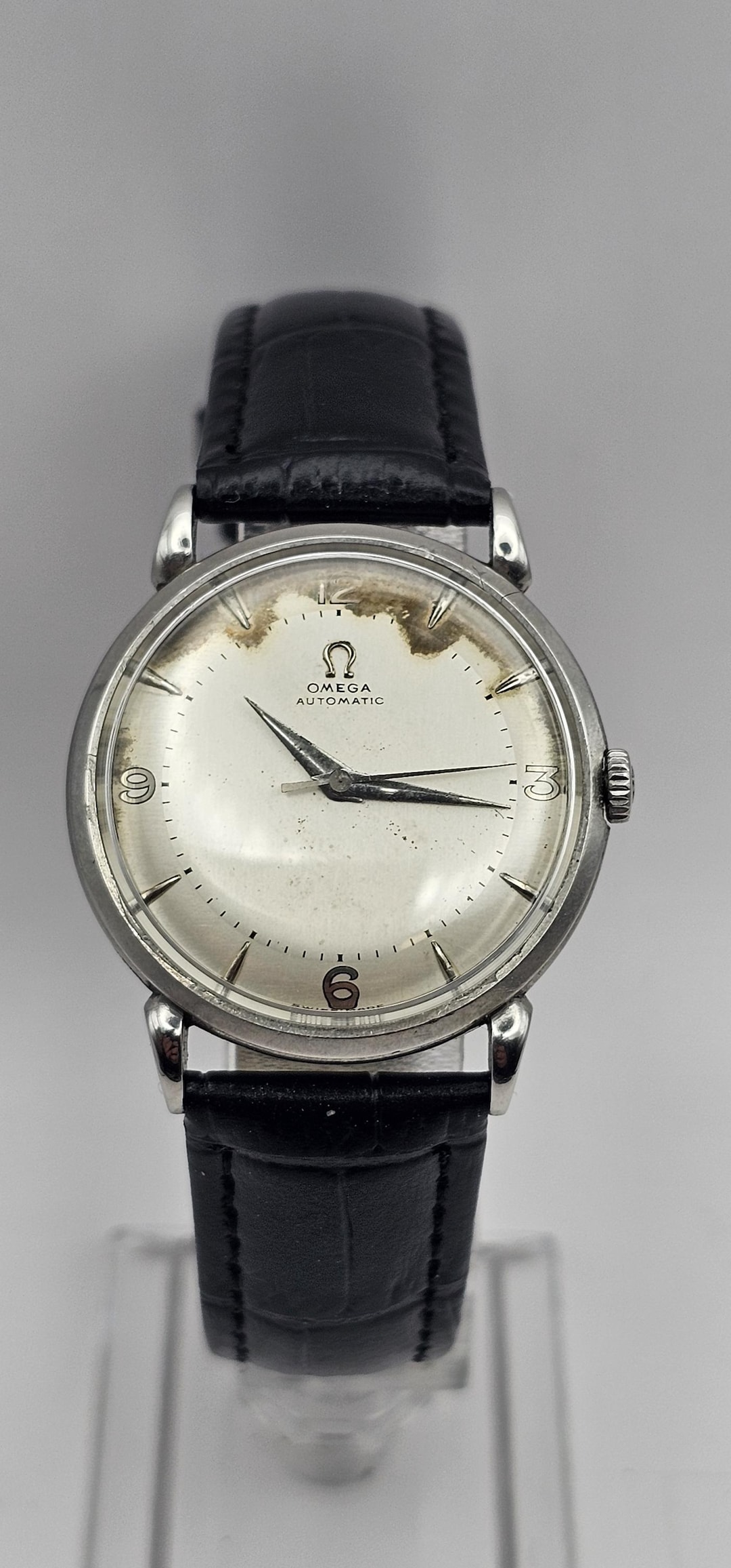 Beautiful 1950's Omega Automatic Bumper 2445-1 351 - Main Image