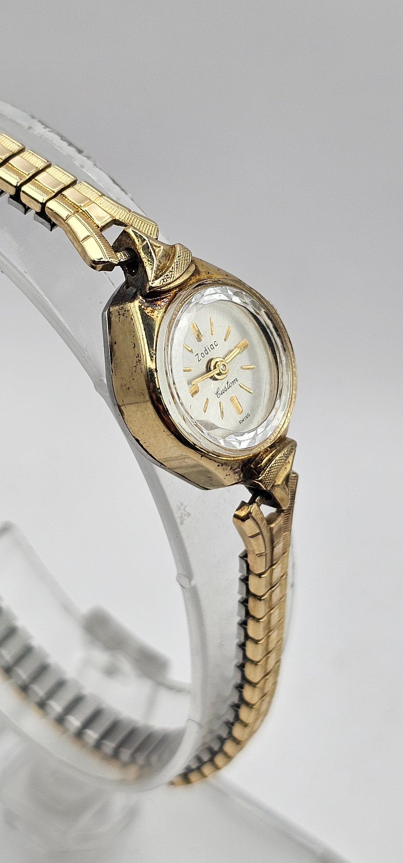 Beautiful Ladies Zodiac Custom 10k RGP Bezel Elegant Watch 17