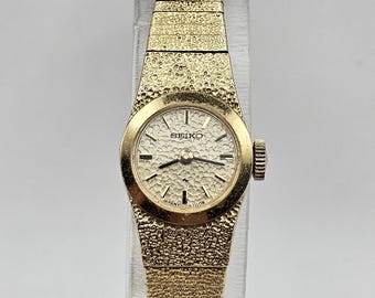 美品✨SEIKO レディース　ゴールド　ヴィンテージウォッチ　シンプル 腕時計 楽天市場】【二種のベルトが楽しめる】セイコー 腕時計 SEIKO