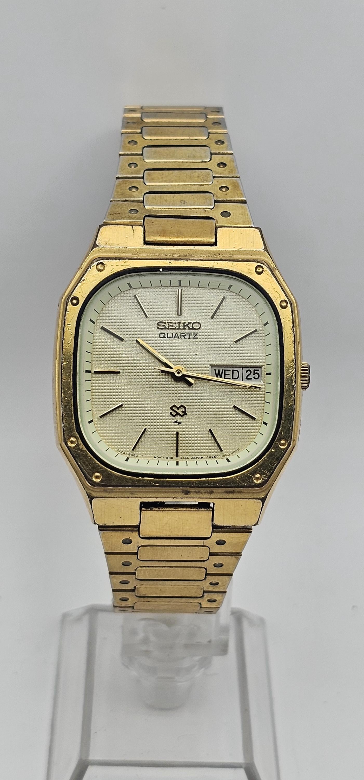 A Rare Vintage Seiko SQ Watch Men Gold Tone White Dial Daydate 