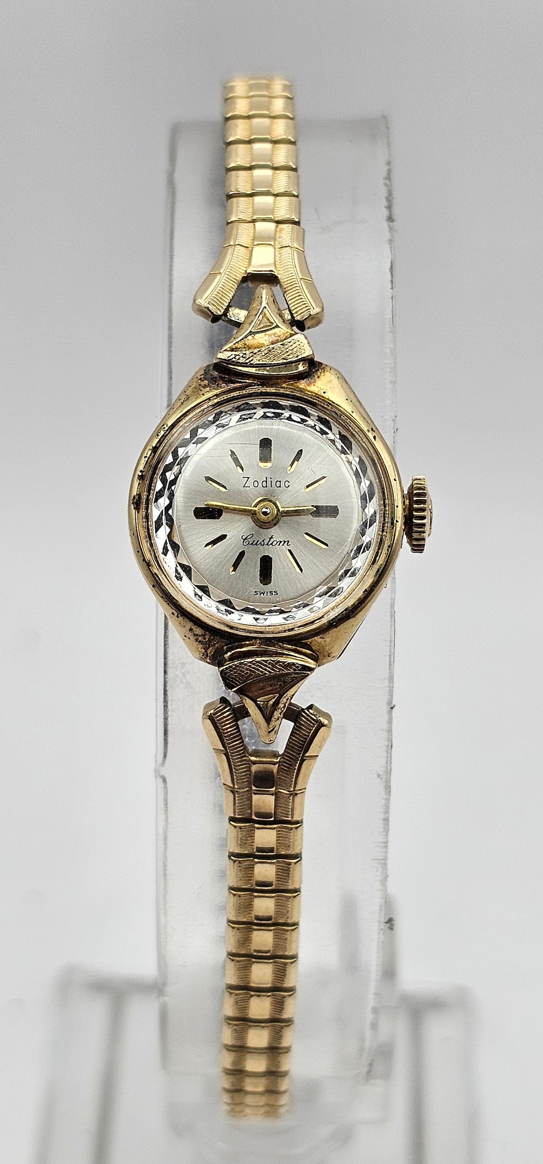 Beautiful Ladies Zodiac Custom 10k RGP Bezel Elegant Watch 17
