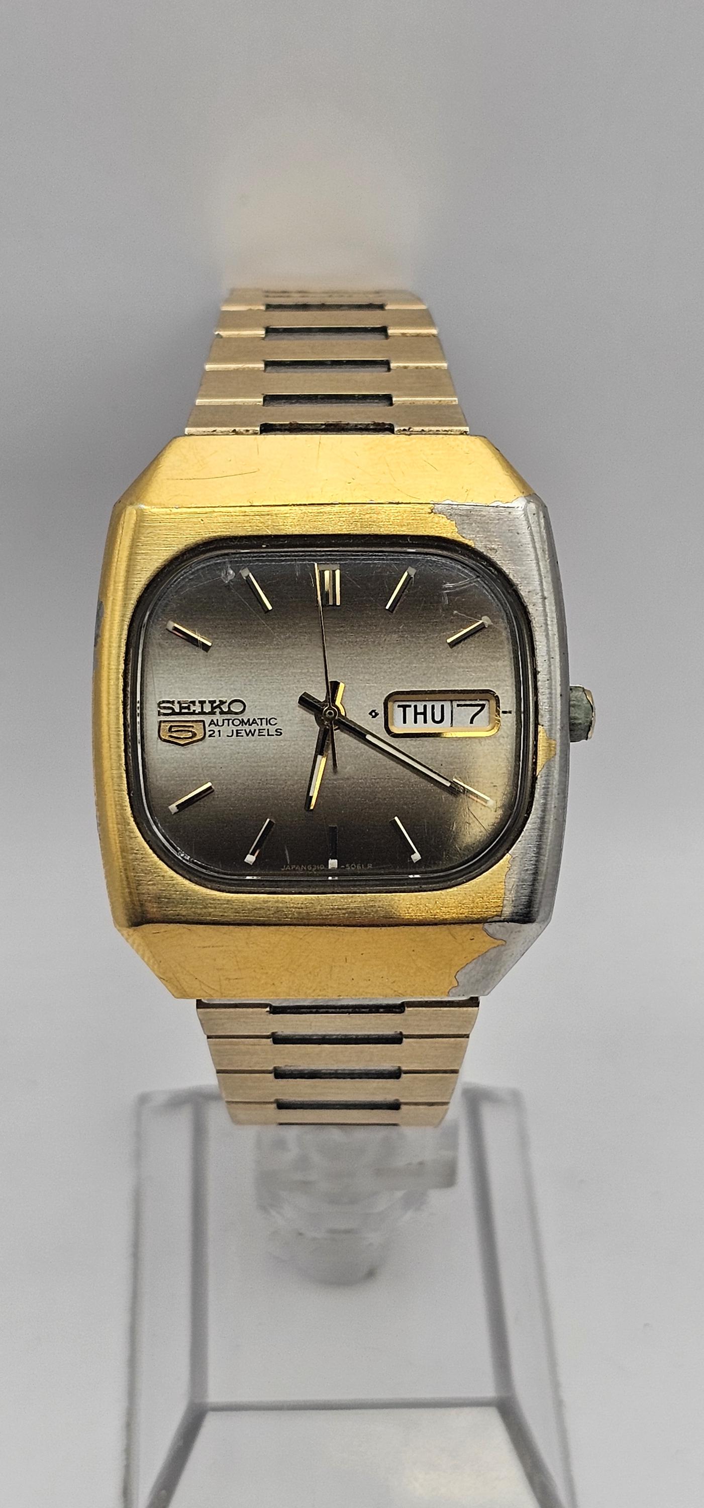 Vintage Seiko 5 Automatic 6319-5040, 21 Jewels Watch Apan, TV Dial