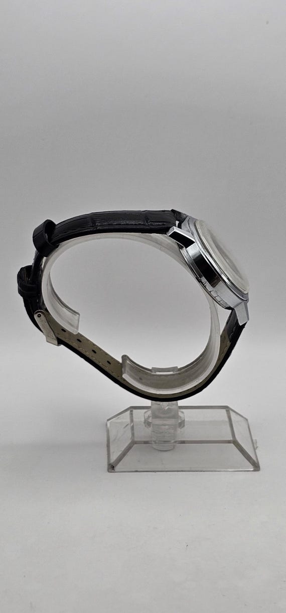 Vintage Helbros Invincible Silver Panda Chronograph Wrist Watch