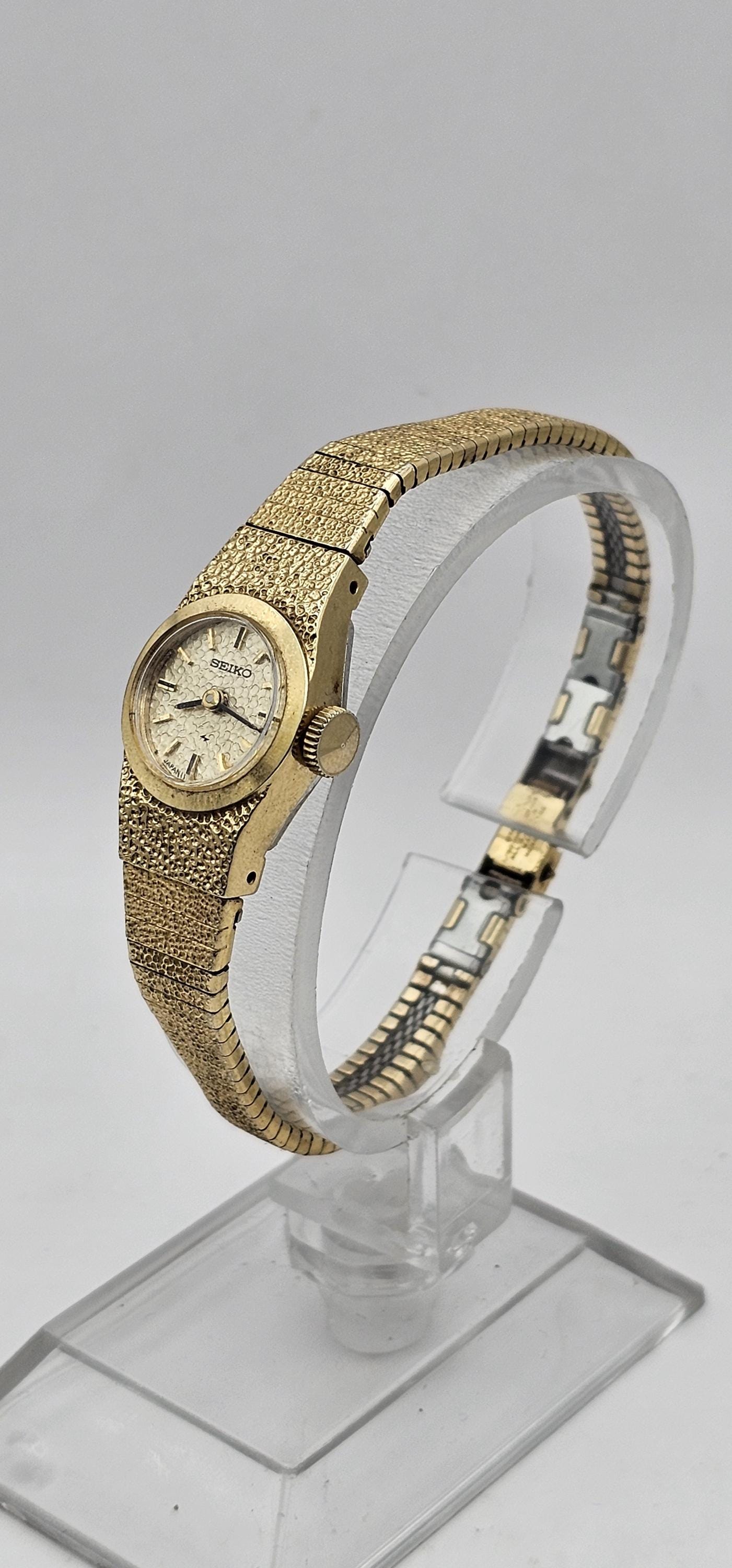 Beautiful Vintage Ladies Seiko Watch, Gold Tone Dial and