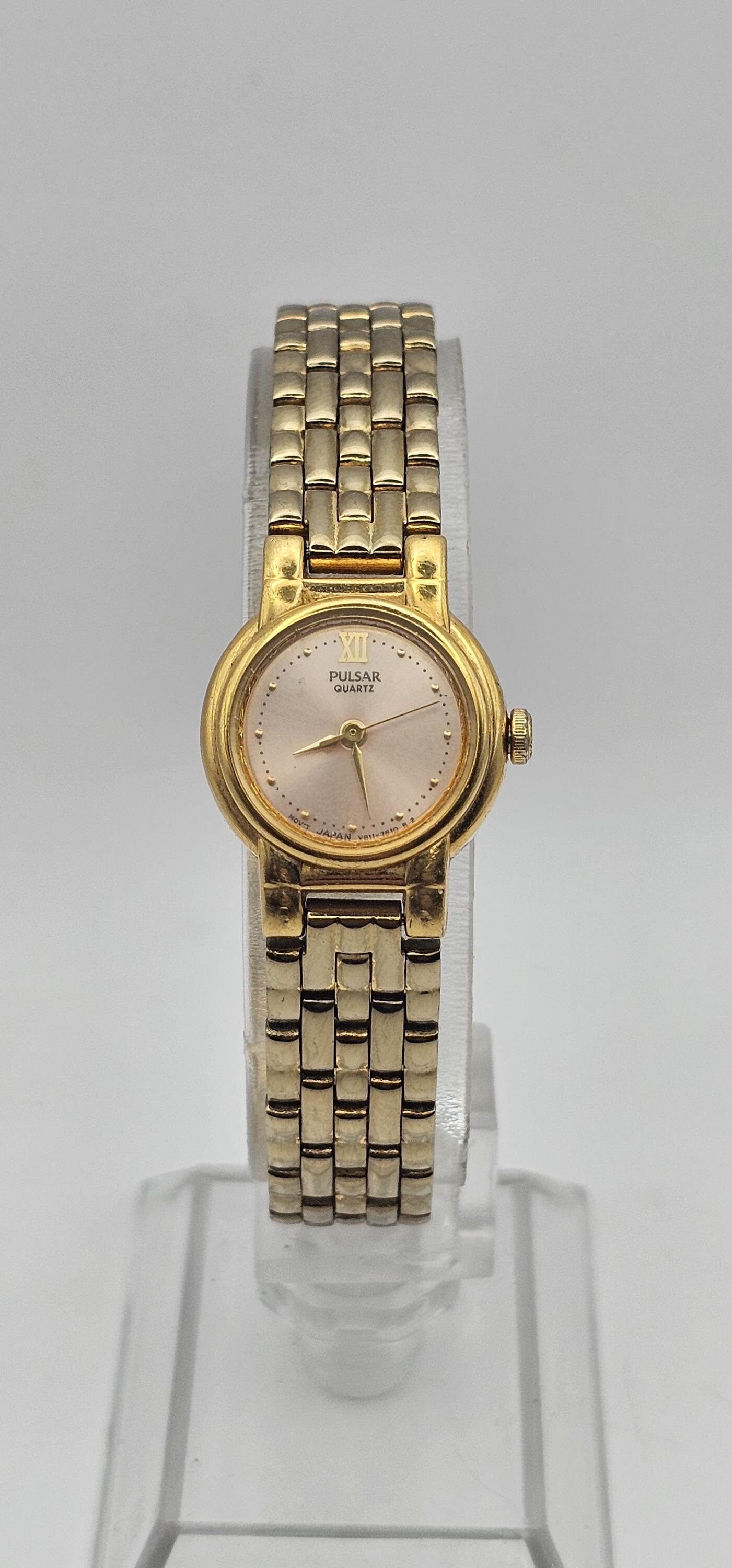 Beautiful Gold Tone Pulsar by Seiko Ladies Watch, Gold Tone  display picture 1