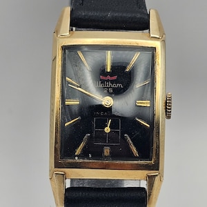 A Beautiful Vintage  1940's Waltham 25 10KGold Filled Curved Tank watch subsecond dial, Running, Great collection Running