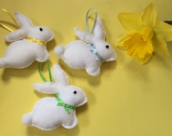 Set of 3 White Handmade Felt Bunny Easter decorations, Nursery decoration, bunny decorations