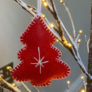 Handmade Set of 3 Scandinavian Style Felt Christmas Decorations image 9