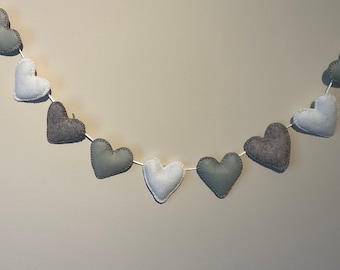 Handmade Felt Heart garland/Nursery/Valentine/Red/Grey and White Mix