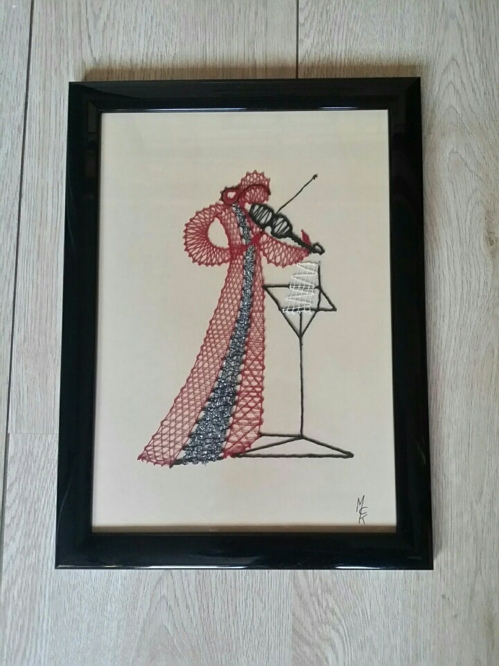 Cadre en Dentelle Aux Fuseaux Violoniste