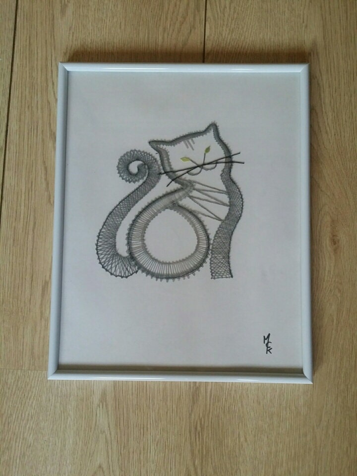 Cadre Dentelle Aux Fuseaux Chat Assis