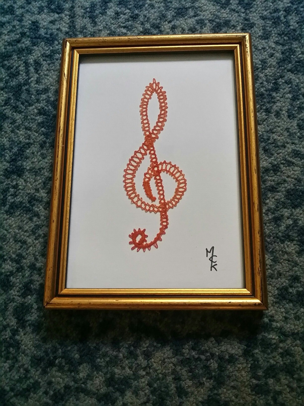 Cadre Dentelle Faite Main Clé de Sol