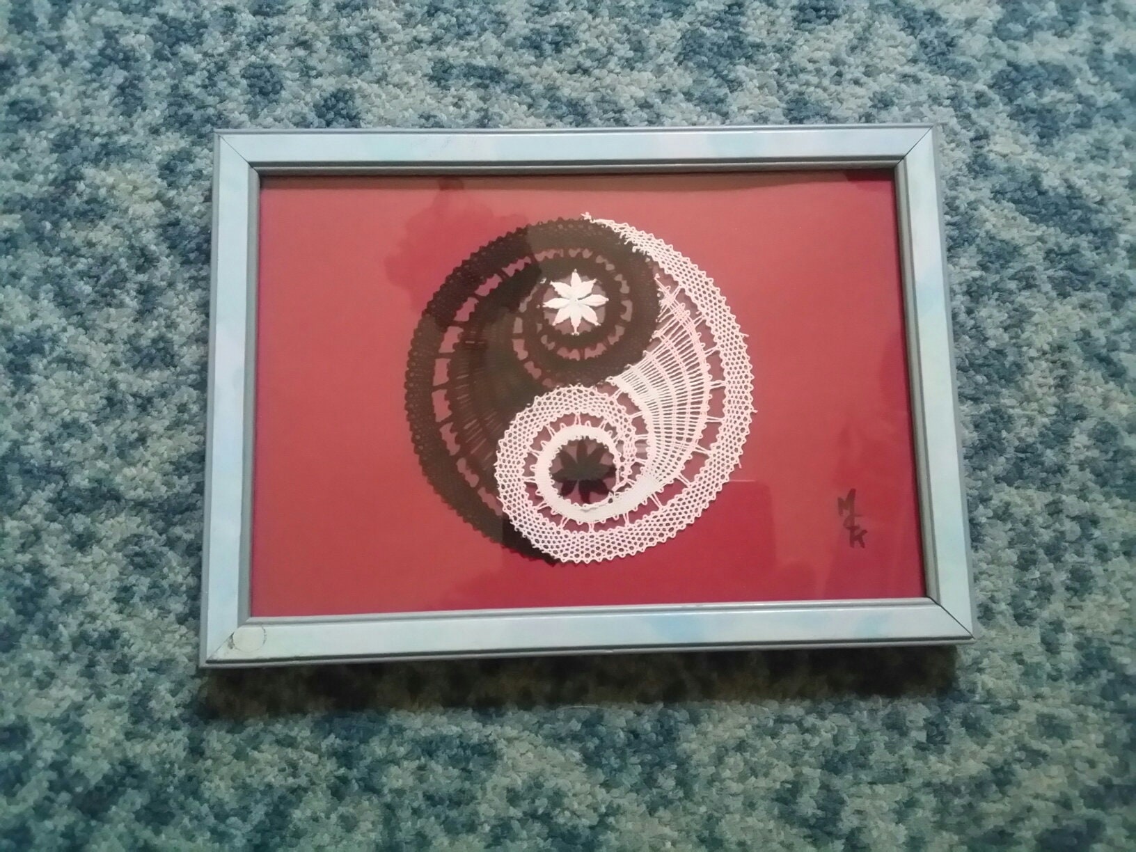 Cadre Motif Dentelle Faite Main Ying-Yang