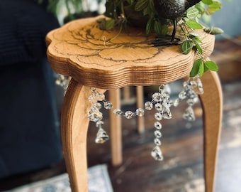 Peony crystal plant stand, plant stool, plant shelf, side table, gift for plant lover, housewarming gift, boho decor, indoor planters
