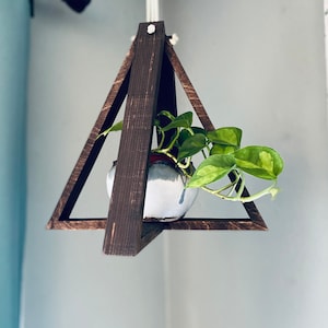 Triangle hanger, plant hanger, indoor plant hanger, indoor plant stand, plant basket, wood plant stand, indoor planters, wood baskets, plant