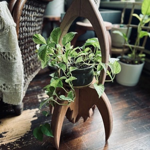 soporte para cohetes, soporte para plantas, planta de madera, habitación de niños, decoración de plantas, cueva del hombre, decoración espacial, cohete, jardinera de interior, estante para plantas, guardería