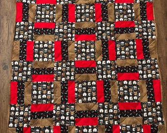 Puppy Faces Quilt: Dog Bone Accent, Red & Brown