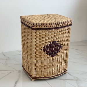 Mother's Day Gift, Wicker Laundry Basket with Lid, Wicker Bathroom Basket