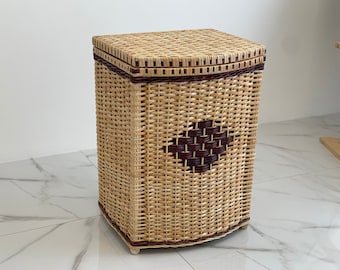 Mother's Day Gift, Wicker Laundry Basket with Lid, Wicker Bathroom Basket