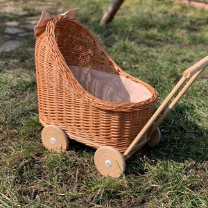 Rieten kinderwagen, poppenwagen, poppenwagen, rieten poppenwagen, rieten poppenwagen, rieten wilgenpoppenwagen