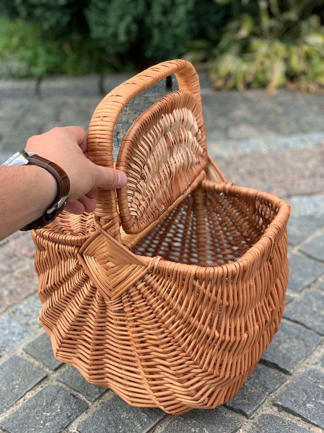 Picnic Wicker Basket, Traditional Woven Basket, Handmade Wicker Basket