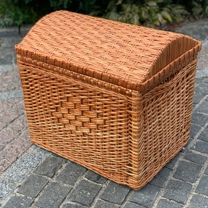 Wicker laundry basket with lid, wicker basket, wicker basket for bathroom