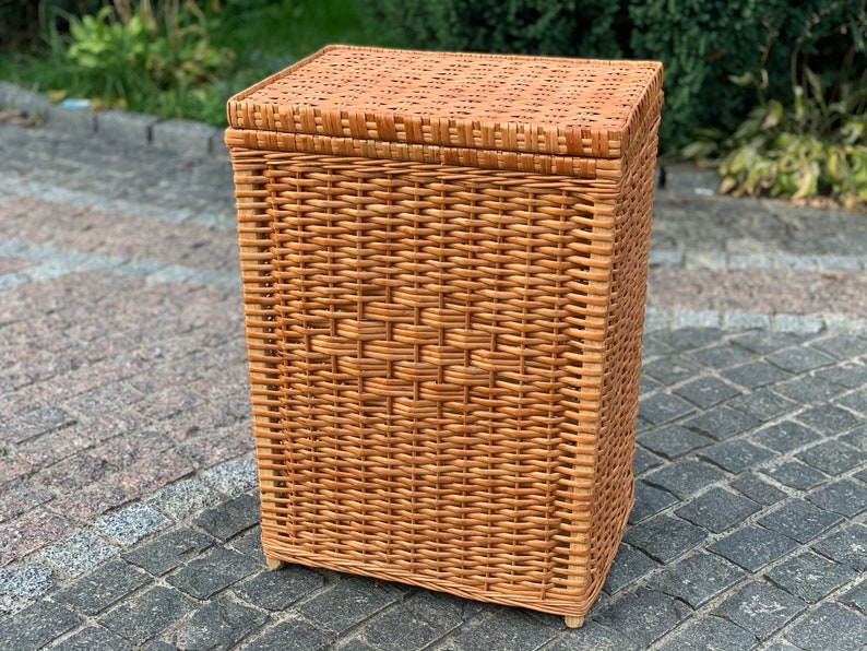 Wicker laundry basket laundry hamper, basket 