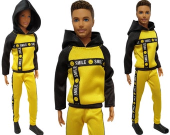 Handgemaakte poppenkleding: sportpak - hoodie en broek voor mannelijke pop 12 inch