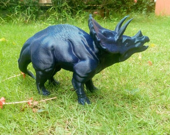 Triceratops Sculpture, dinosaur, craft supplies and tools, home and living, triceratops, amigurumi, home decor, patterns and how to,