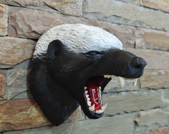 T*A様 Q Honey Badger タンカラー 置物 s-l400.jpg